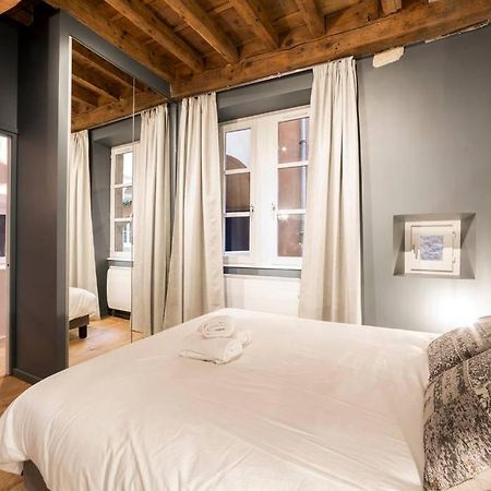 شقة Beau Bijou Au Coeur Du Vieux Lyon Ail المظهر الخارجي الصورة