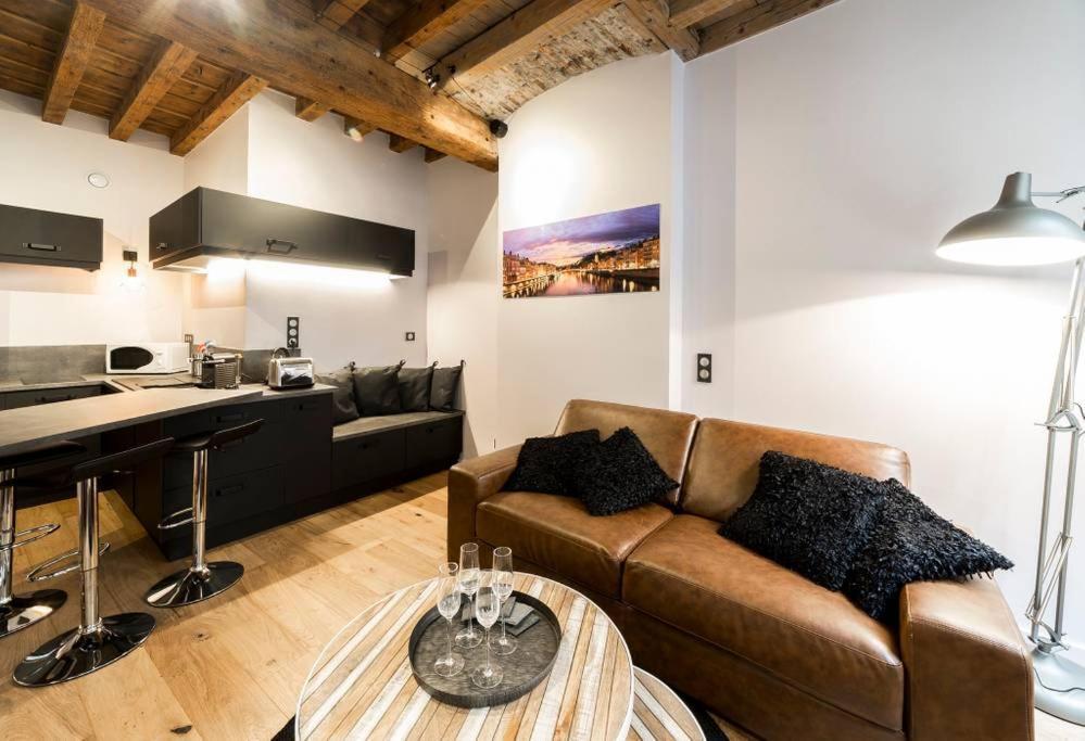 شقة Beau Bijou Au Coeur Du Vieux Lyon Ail المظهر الخارجي الصورة